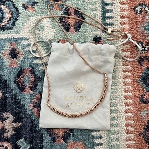 Kendra scott necklace